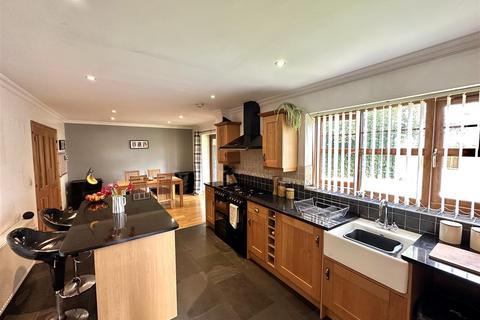 4 bedroom detached house for sale, Pencader, Carmarthenshire