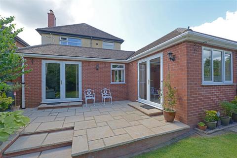 3 bedroom detached house for sale, Monkmoor Avenue, Underdale, Shrewsbury