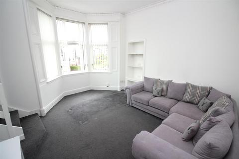 3 bedroom flat for sale, Grant Street, Greenock PA15