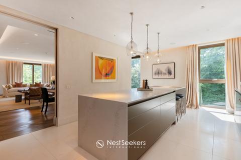 5 bedroom apartment for sale, Campden Hill, London W8