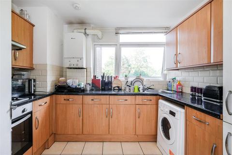 Flat 3, River Court River Close, London, E11 2LB