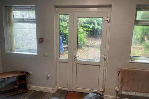 198 Bloomfield Road, Bristol, BS4 3QU