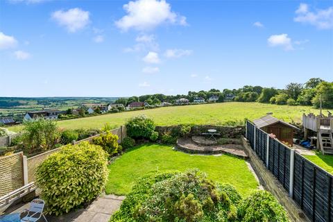 4 bedroom semi-detached house for sale, Park Mount, Pool in Wharfedale, Otley, West Yorkshire, LS21