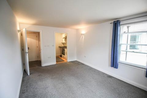 undefined, Royal Crescent*First Floor Flat*Beautifully Presented*Parking*Ideal Location*
