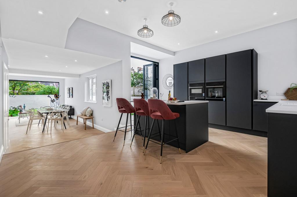 Open/Plan Living/Kit