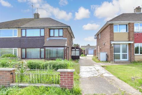 46 Avery Way, Allhallows, Rochester, ME3 9PZ