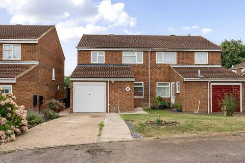 3 bedroom semi-detached house for sale, Blackbird Close, Flitwick, MK45