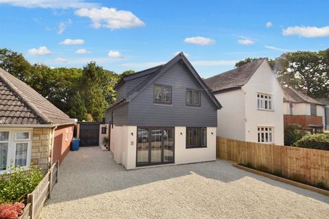 4 bedroom detached house for sale, Broadstone