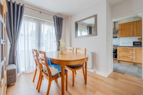 35 Showering Road, Bristol, BS14 8DL