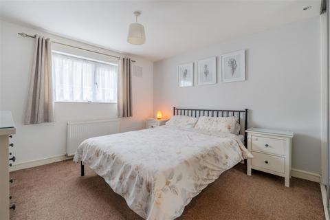 35 Showering Road, Bristol, BS14 8DL