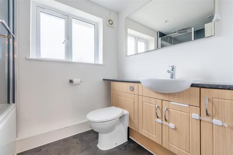 35 Showering Road, Bristol, BS14 8DL