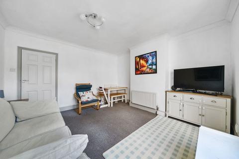 2 bedroom flat for sale, Dorking Road, Tunbridge Wells, Kent, TN1 2LP