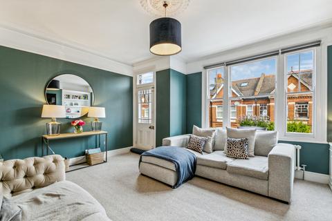 2 bedroom maisonette for sale, Dinsmore Road, SW12