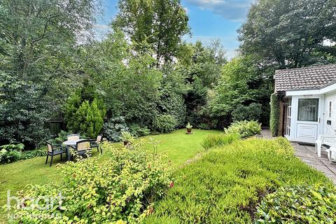 33 Arlington Drive, Nottingham, NG3 5EN