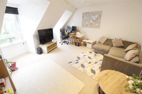 2 bedroom apartment for sale, Brewery Lane, Byfleet, West Byfleet