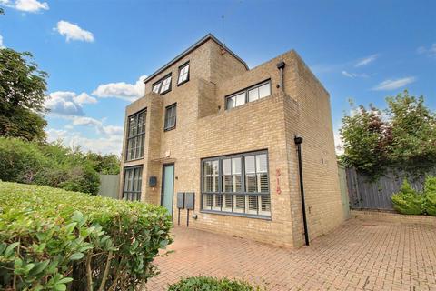 3 bedroom detached house for sale, Tarring Road, Worthing