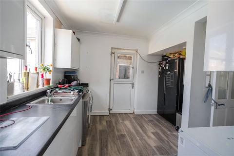 2 Amcotts Road, Grimsby, DN33 1HX