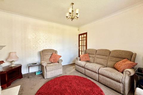 3 bedroom semi-detached house for sale, Westbourne Avenue, Garforth, Leeds