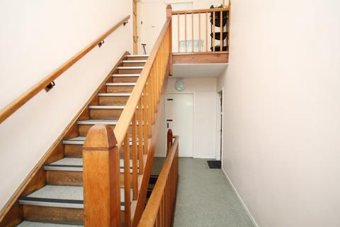 2 bedroom flat for sale, Hillingdon Road, Stretford, M32 8PB