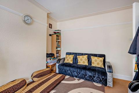 3 bedroom semi-detached house for sale, Bodnant Avenue, Leicester, LE5