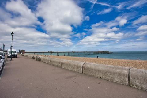 3 bedroom end of terrace house for sale, Beach Street, Deal, CT14