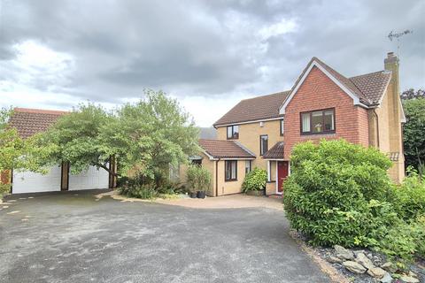 4 bedroom detached house for sale, Hawley Close, Hugglescote LE67