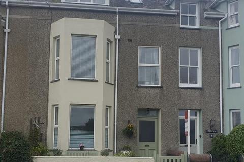 Tanygrisiau, Criccieth