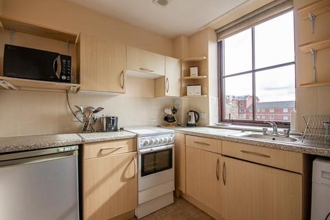 2 bedroom flat to rent, 2491L Restalrig Drive, Edinburgh, EH7 6FY
