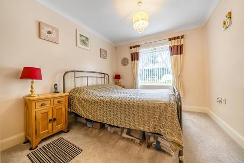 2 bedroom flat for sale, Newbury,  Berkshire,  RG14