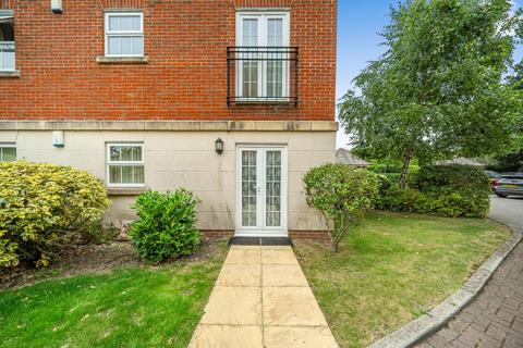 2 bedroom flat for sale, Newbury,  Berkshire,  RG14