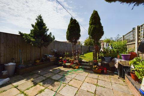 101 Cullen Square, South Ockendon, RM15 6AD