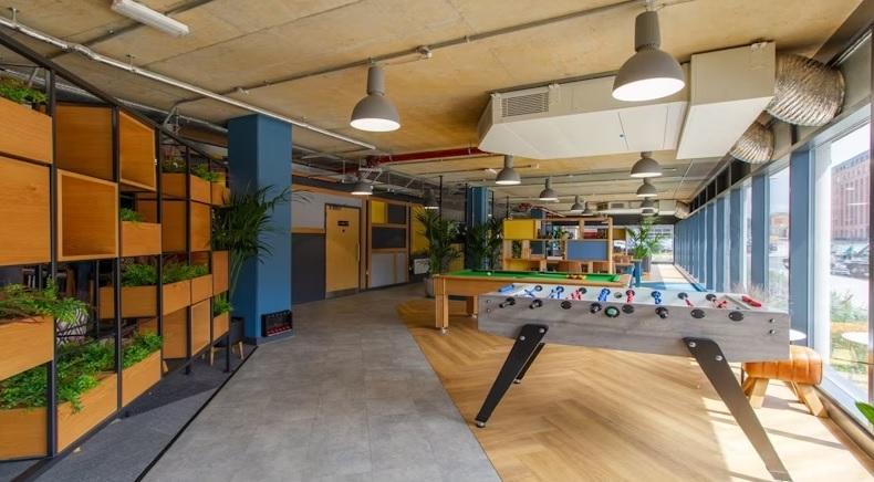 Classic En-suite (3).jpg