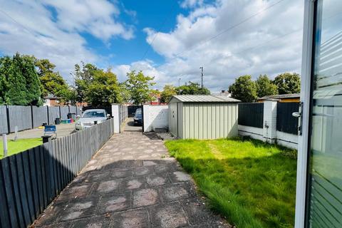 3 bedroom house to rent, Uxbridge Road, Feltham