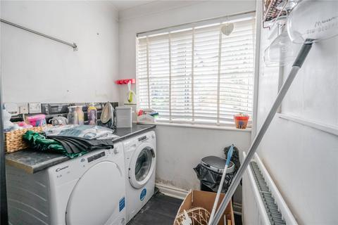 32 Larmour Road, Grimsby, DN37 9HH