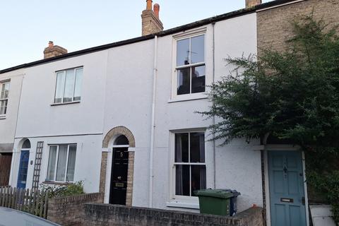 2 bedroom terraced house to rent, George Street, Cambridge CB4