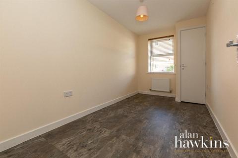 187 Cloatley Crescent, Royal Wootton Bassett, Swindon, SN4 7FX