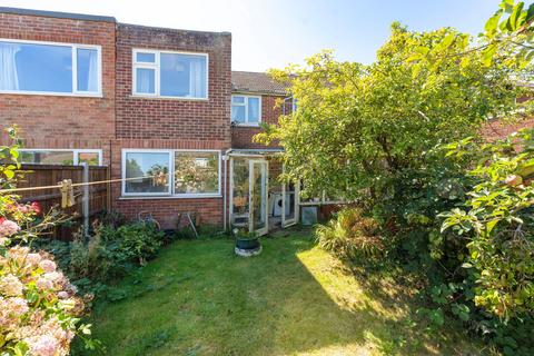 4 bedroom semi-detached house for sale, Denton Road, Norwich