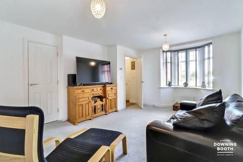 27 Wakelin Way, Lichfield, WS13 6UG