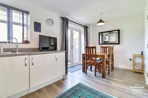 27 Wakelin Way, Lichfield, WS13 6UG