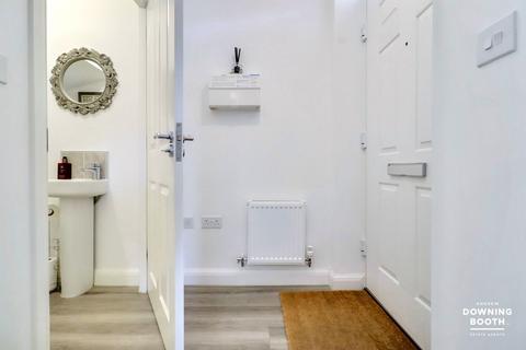 27 Wakelin Way, Lichfield, WS13 6UG