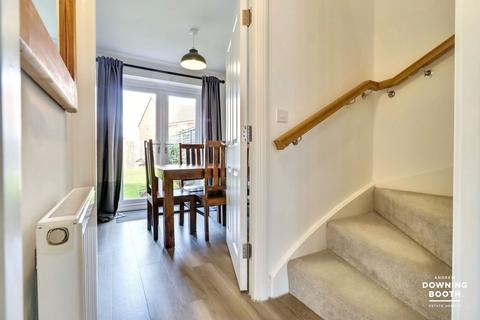 27 Wakelin Way, Lichfield, WS13 6UG