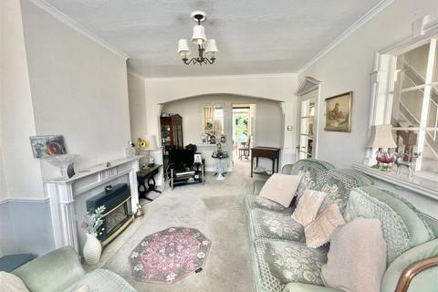 21 Clive Close, Potters Bar, EN6 2AD