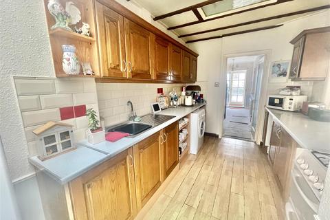 21 Clive Close, Potters Bar, EN6 2AD