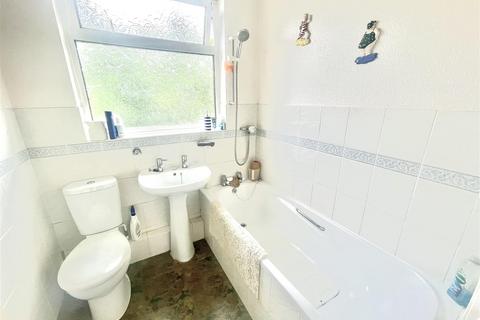 21 Clive Close, Potters Bar, EN6 2AD