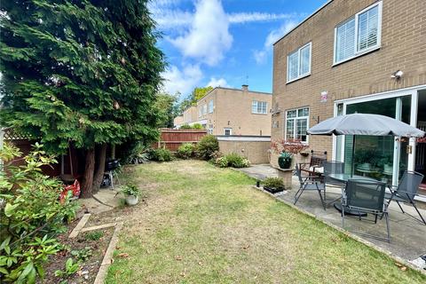 4 bedroom detached house to rent, Kinnaird Close, Bromley, BR1