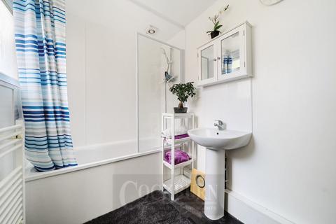 22 Mells Crescent, London, SE9 4NF