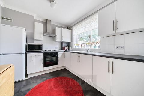 22 Mells Crescent, London, SE9 4NF