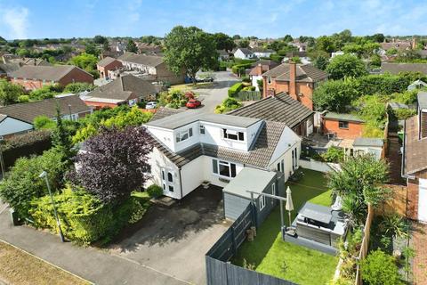 4 bedroom semi-detached bungalow for sale, Rectory Close, Whitnash, Leamington Spa