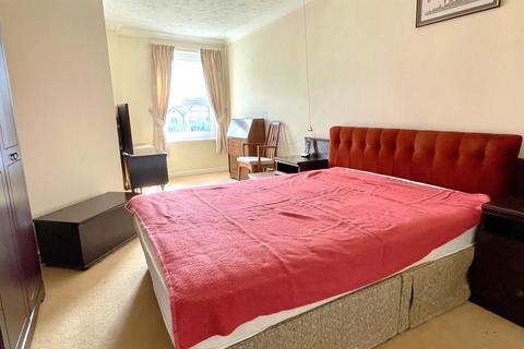 2 bedroom retirement property for sale, Clarence Road, Llandudno