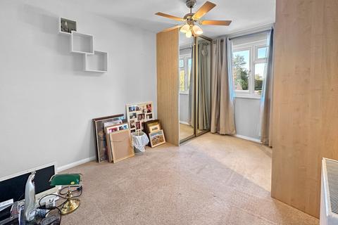 14 Blacklock, Chelmsford, CM2 6QL